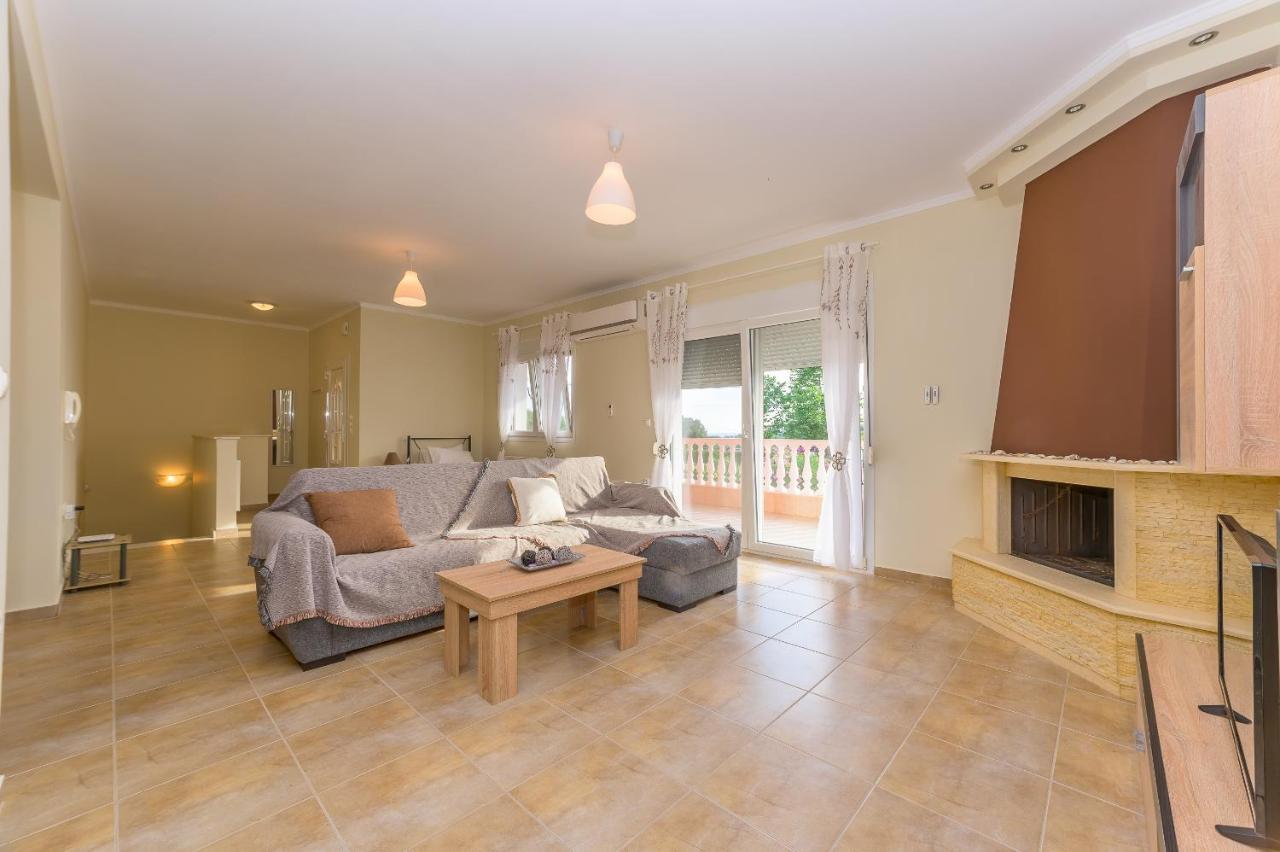 Villa Fotini อเล็กซานโดรโพลิส ภายนอก รูปภาพ